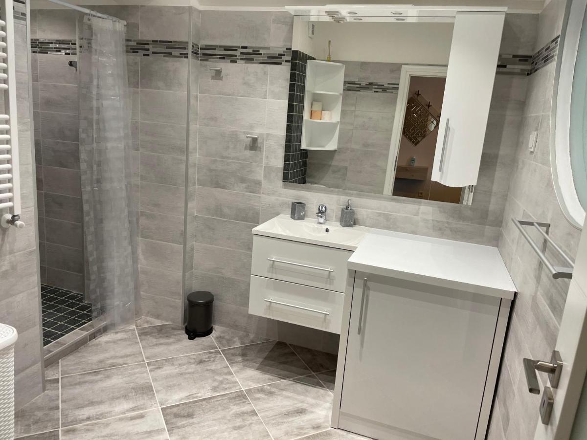 Fancy Westpark 2 Residence Lakeview W7 Bukurešť Exteriér fotografie